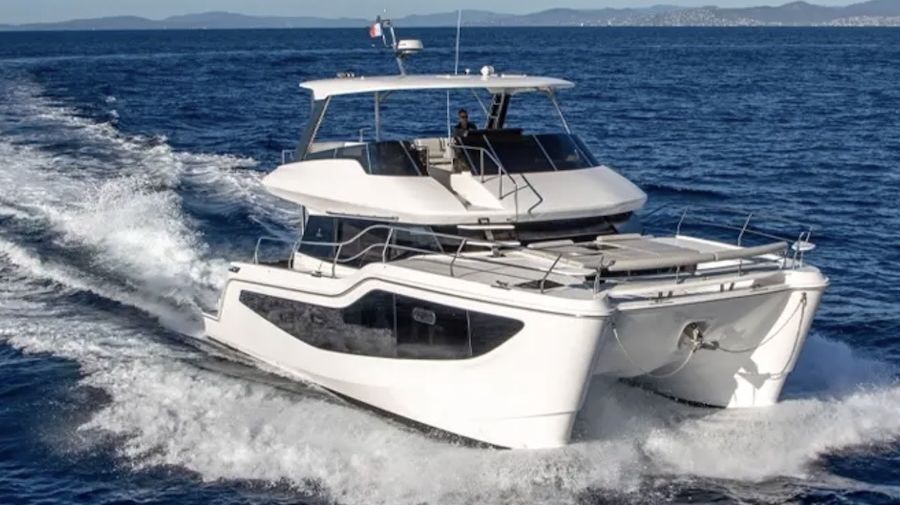 Aquila 46 Yacht